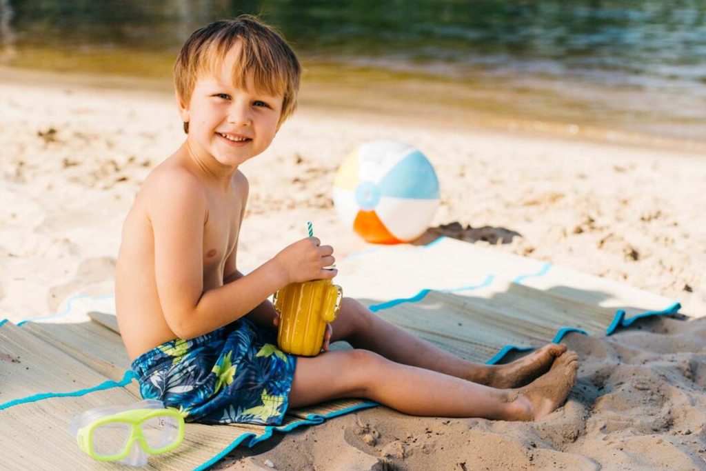 Choisir le maillot de bain parfait pour son petit garçon